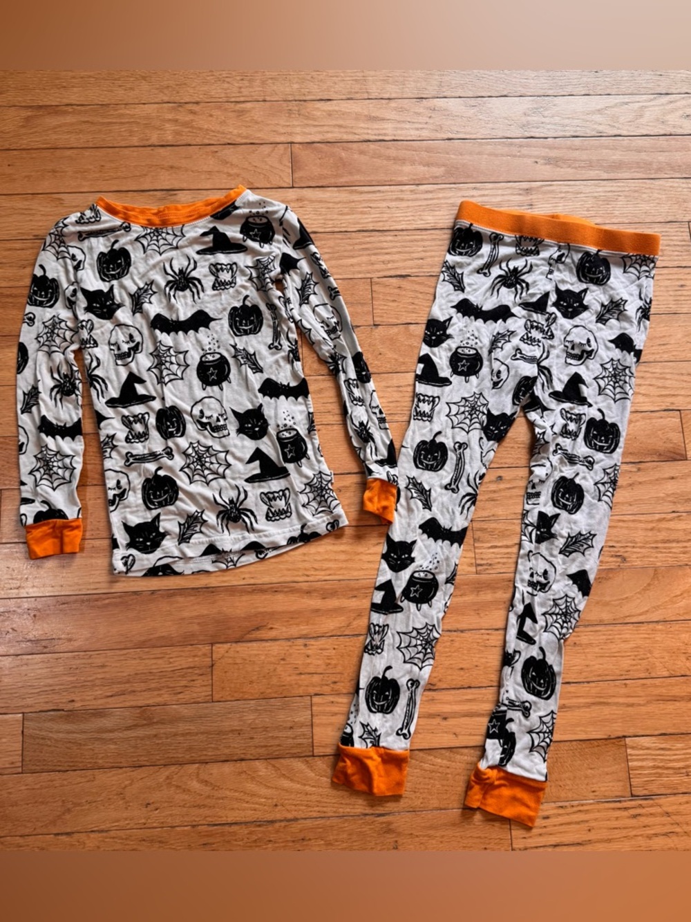 Little Sleepies Bamboo Halloween Pajama Set pumpkin spider bone 5/6
